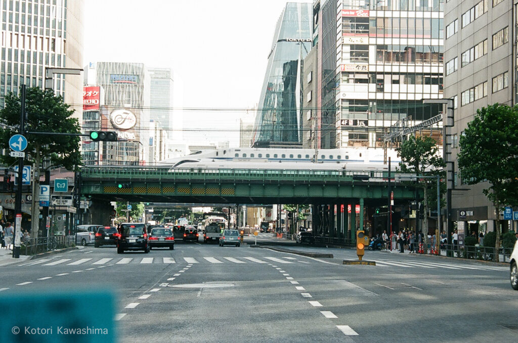 violet diary | 川島小鳥 KOTORI KAWASHIMA